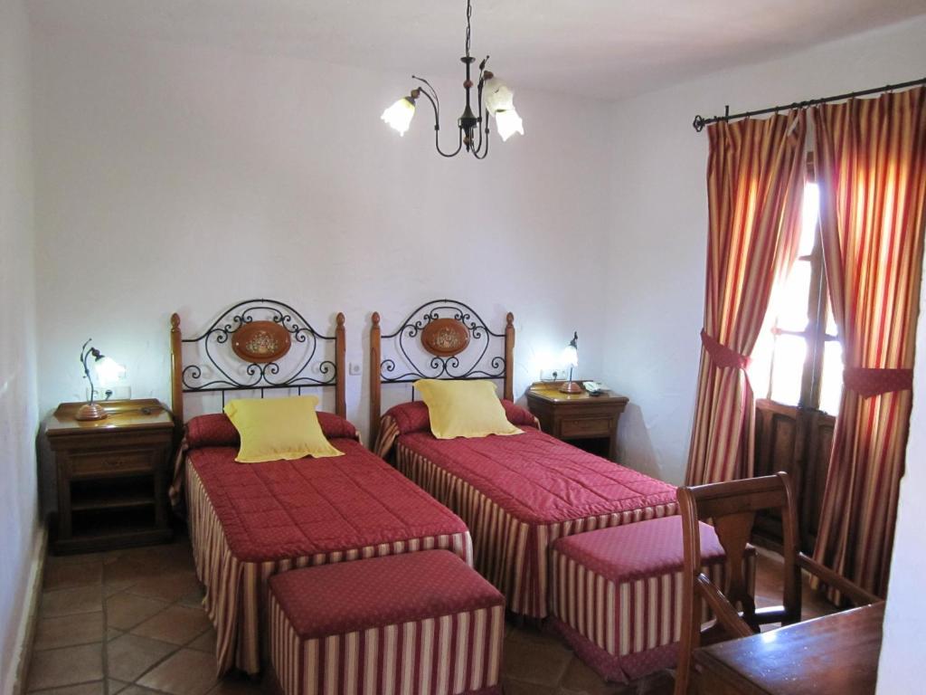 Hotel Cortijo Las Grullas Benalup - Casas Viejas Habitación foto